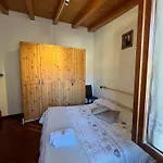 Cav Il Portico Del Conte 2 アパート Bosisio Parini