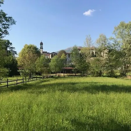 Cav Il Portico Del Conte 2 * Bosisio Parini