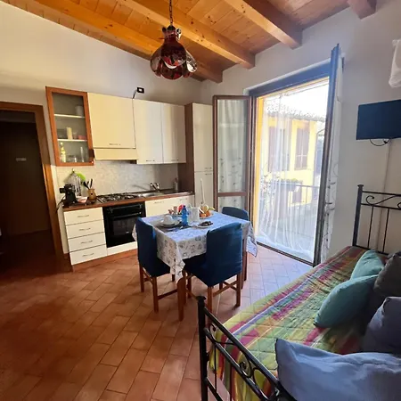 Cav Il Portico Del Conte 2 *