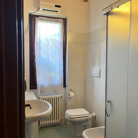 Cav Il Portico Del Conte 2 * Bosisio Parini