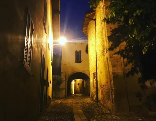Cav Il Portico Del Conte 2 Bosisio Parini
